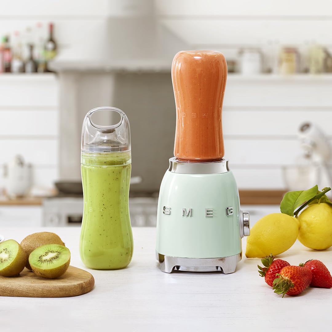 SMEG 50's Retro Style Personal Blender with Backlit Knob and Two 600 ML BPA Free bottles
