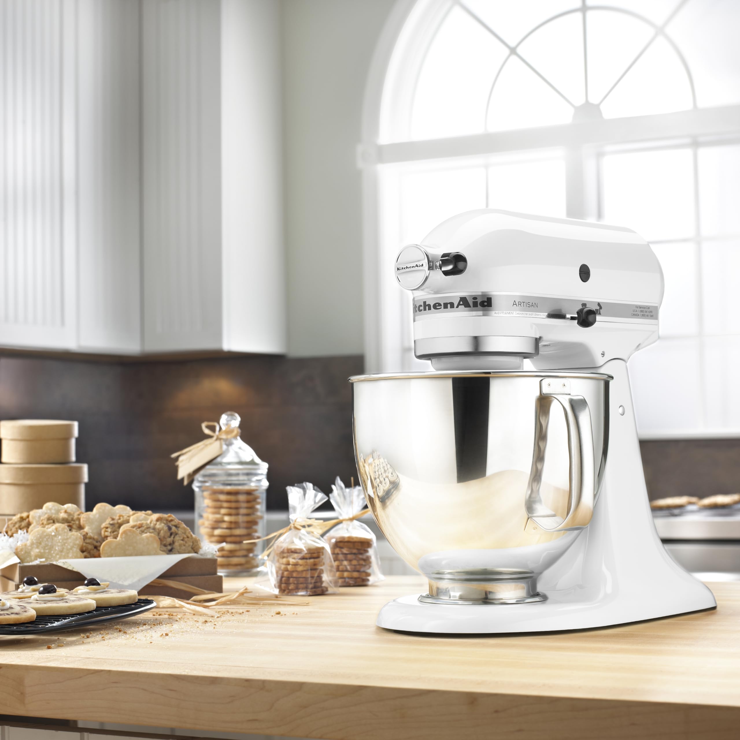 KitchenAid Artisan Series 5 Quart Tilt Head Stand Mixer with Pouring Shield KSM150PS, Milkshake