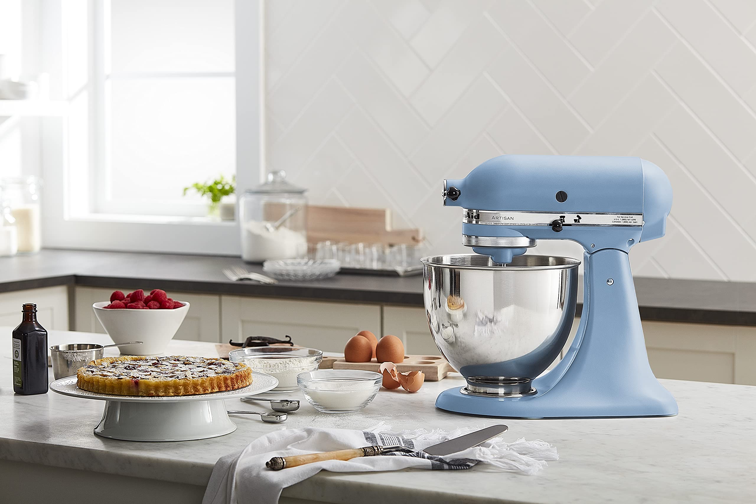 KitchenAid Artisan Series 5 Quart Tilt Head Stand Mixer with Pouring Shield KSM150PS, Milkshake