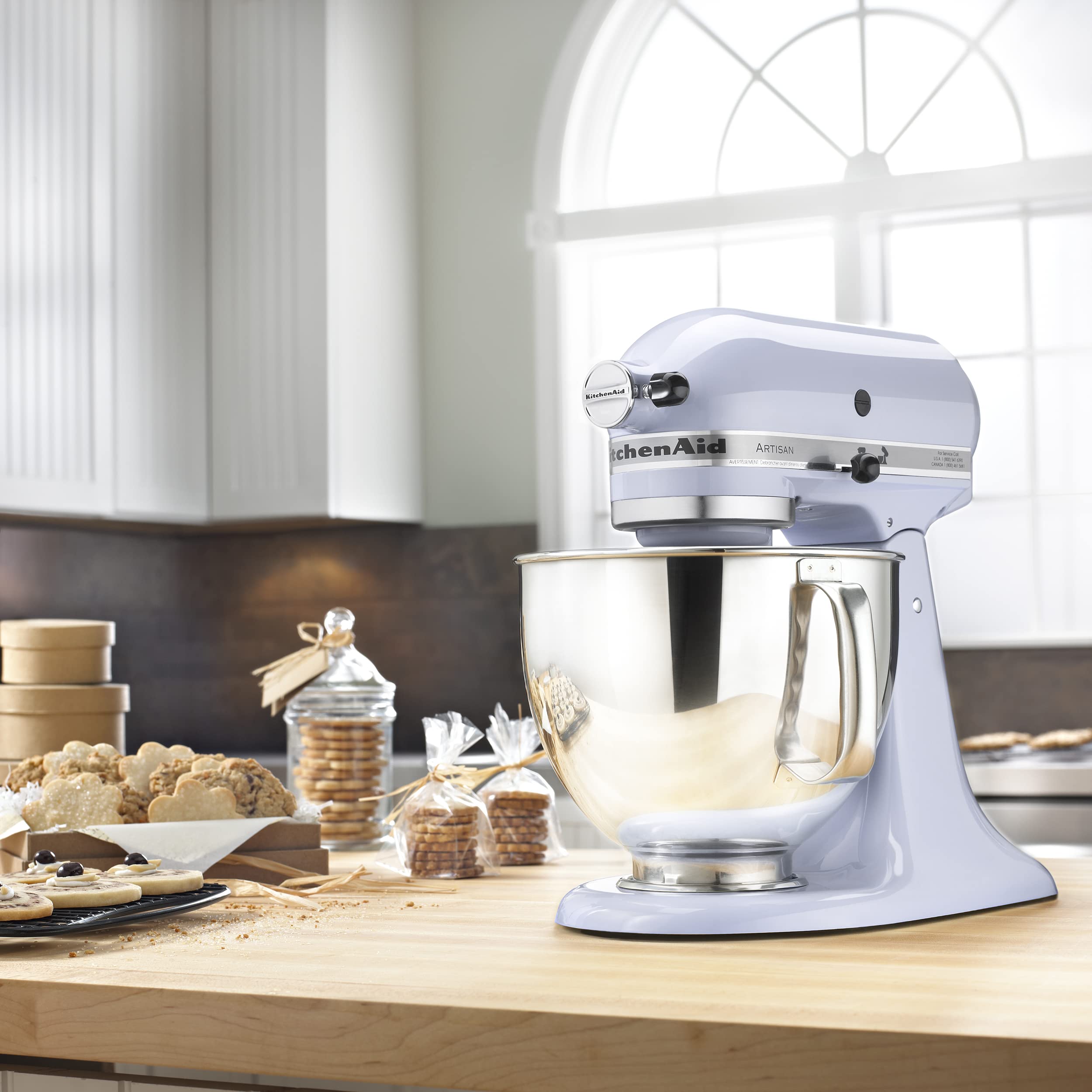 KitchenAid Artisan Series 5 Quart Tilt Head Stand Mixer with Pouring Shield KSM150PS, Milkshake