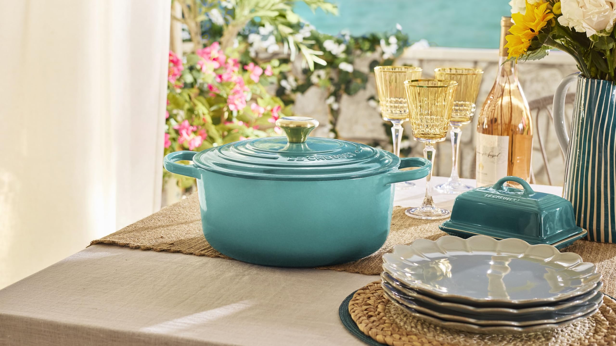 Le Creuset Enameled Cast Iron Signature Round Dutch Oven, 7.25 qt., Cerise